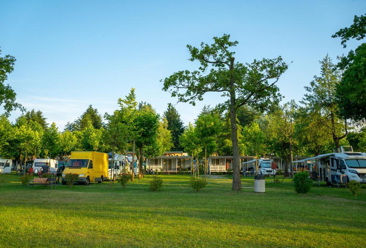 Camping Lido Verbano Castelletto sopra Ticino Extérieur photo